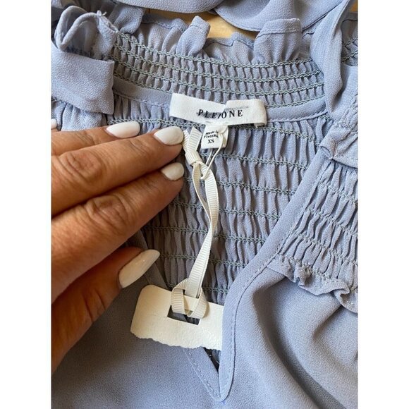 PLEIONE Gray Top New Womens Sz Xsmall BNWT Short Sleeve Ruffles - Picture 4 of 5